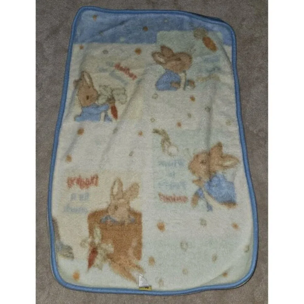 Beatrix Potter Peter Rabbit Baby Blanket 30x45 Acrylic Carrot Radish Crown Craft